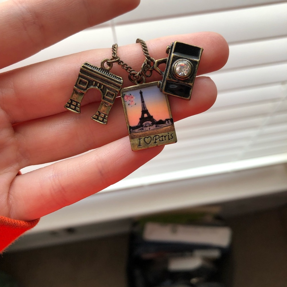 Three charm Paris necklace!